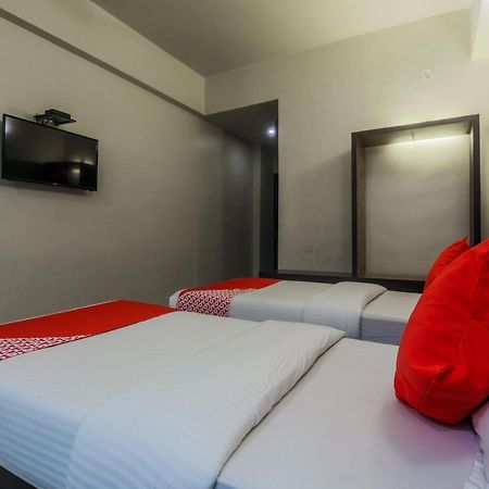 גווהטי Capital O 14995 Hotel Starline Paltan Bazar מראה חיצוני תמונה